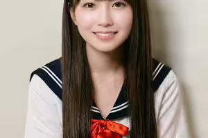 fc2-ppv 4901477 又來了天使再次降臨！這回是女僕！看起來像偶像團體的可愛纖細美女與粉絲進行內射性交！| FC2電子市場