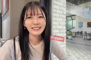 FC2PPV 4964814 【数量限定公開】色白巨乳女子のドスケベ本性！愛液糸引くピンク色敏感マンコに根元までハメられ連続イキする極秘映像[高画質特典あり][有]LIVE