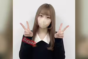 FC2PPV 4837397 美容師を目指す148cmの低身長系美女が中出し生ハメに挑戦した一夜！LIVECAM