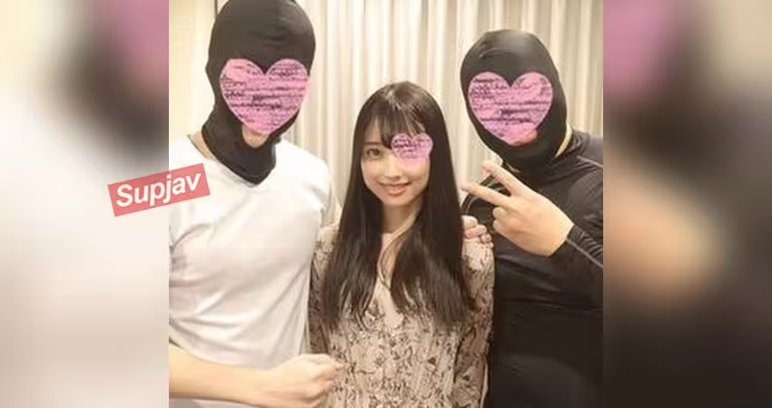 FC2PPV 4981083 【限定】モデル級SS美女が君臨。3Pでダイナミックにめちゃくちゃに。LIVE