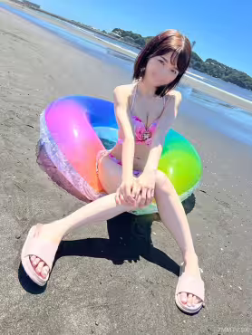 fc2-ppv 4916111 當我脫掉在海邊撿到的「無辜」皮膚細長女大學生（20歲）的泳衣時，這是一個陰毛很多的超級淫蕩⇒中出兩次| FC2電子市場