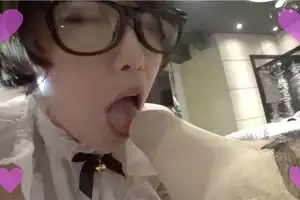 FC2 PPV 1146269 パイズリメイドはいかがですか？　奈緒パイ好き必見、ルイに嫉妬したムチムチ奈緒がメイドコスで豪快パイズリ　購入特典は高画質ZIPとレビュー特典は次回全身タイツハメ撮り先行配信
