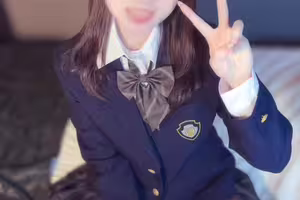 fc2-ppv 4845383 【變態紳士完全復活×AF黑船襲來】傳說的AF巨匠完全復活。20公分以上巨根讓身心都無法自拔，連右還是左都分不清的18歲春香小姐的人生初次中出，以及傳說中的肛交SEX，請務必欣賞。 | FC2電子市場