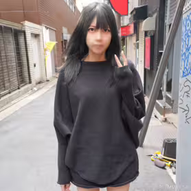 fc2-ppv 4952194 8/31前990pt！【附贈品】經驗少的小個子女生穿上性感內衣，抹上潤滑液，敏感陰蒂被吸吮到高潮跳動的模樣可愛得不得了，深入子宮口的深度插入讓她受精SEX!! | FC2電子市場