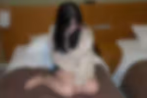 fc2-ppv 4670042 FC2-PPV-4670042 *第一次享受80％的折扣，直到4月26日 * [第一個版本] [未經審查] [face揭示] [偉大的情節]可愛的園藝老師的裙子的內部充滿著色情主義