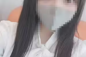 FC2PPV 2546210 【P】プレミア商品★僕の家で飼ってる飼い猫は18歳Jカップ美爆乳J〇★いつものプライベート模様を公開★