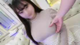 fc2-ppv 4864780 【豪華特典附贈】浪漫主義的偷拍師夢寐以求的，童顏可愛臉孔的18歲咖啡店員，白皙美巨乳、肌肉緊實身材。