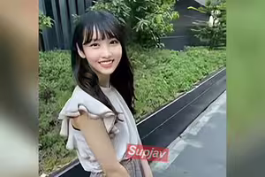 FC2PPV 4855097 【本数限定】【3月1日までの特別価格販売】美女ちゃん大量の口内発射で精子まみれになりました。。