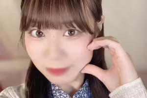 FC2-PPV 4978708 共160分鐘收錄【FC2史上傳奇影像確定。美聲連續高潮初次肛交】18歲美鈴，奇蹟相遇，為男友奉獻身體，20公分以上巨根計15次以上高潮內射。請享用第一次的AF | FC2電子市場