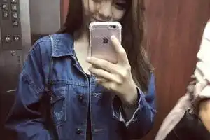 (正妹牆)小辣椒老師 黃思婷 學生們集體暴動 (9P) (正妹牆)小辣椒老師 黃思婷 學生們集體暴動 (9P)
