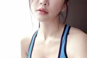 (正妹牆)樂雨欣 白皙美胸露出正翻 讓全場男性看了瞬間淪陷