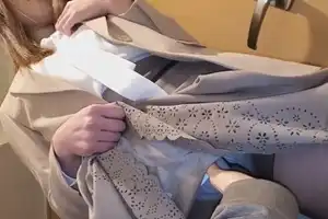 FC2 PPV 1347633 Part-time lecturer's tall wife presses her voice at home with her daughter and gets fucked by another stick