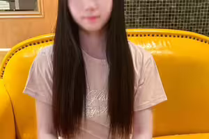 FC2-4692815 【ぱ完全顔出し】人見知りのギリ合法の“ガチで**”の19歳コンカフェ嬢。乳首でイキ狂い剛毛びっしりマ○コに特濃中出し。