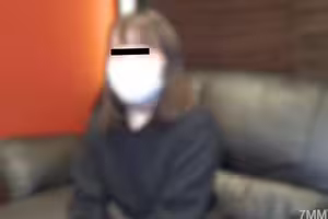 FC2-PPV 4502622 【首次限定特價！】胖嘟嘟的小麥色身體搖晃著肉體，不斷尋求陽具！！至高無上的肉感陰道讓你爽翻天的大量內射性交♡