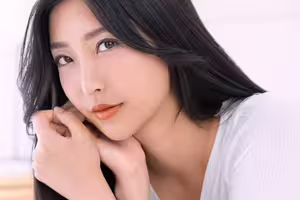 ピタパン姿で隣人を誘惑する人妻がヤバすぎた！