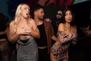 Luxe La Fox, Lola Cheeks – After Hours Threesome